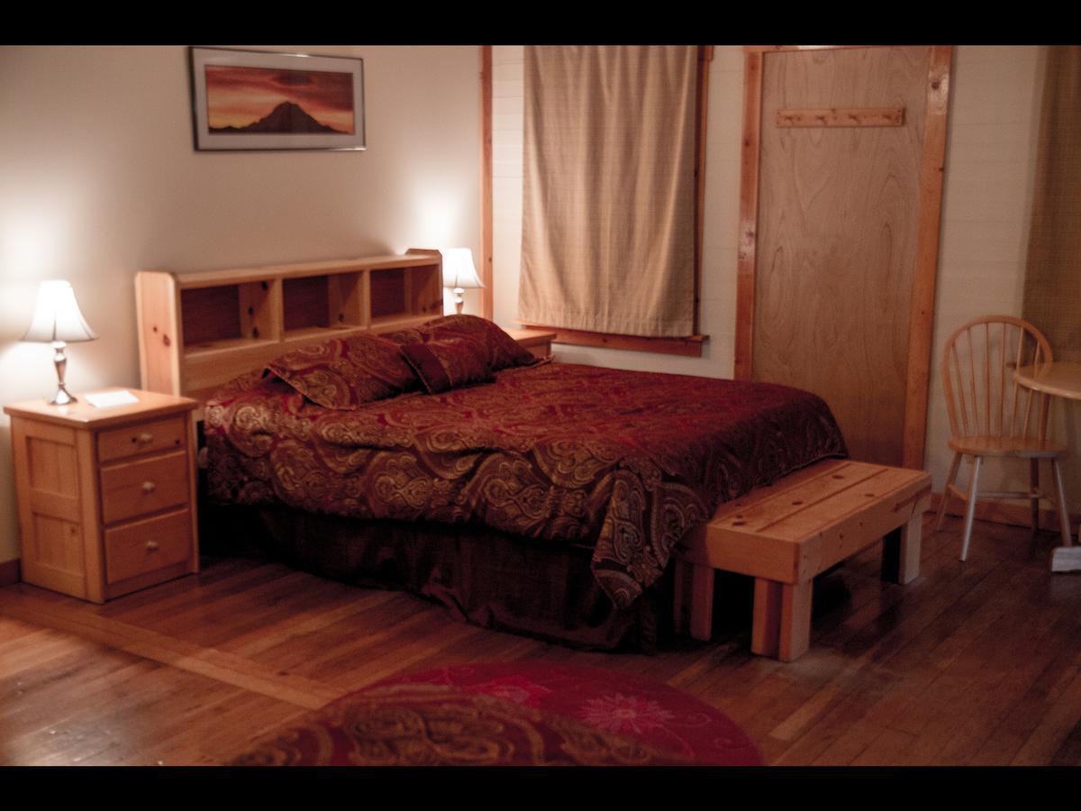 Whittaker'S Motel & Historic Bunkhouse Ашфорд Стая снимка